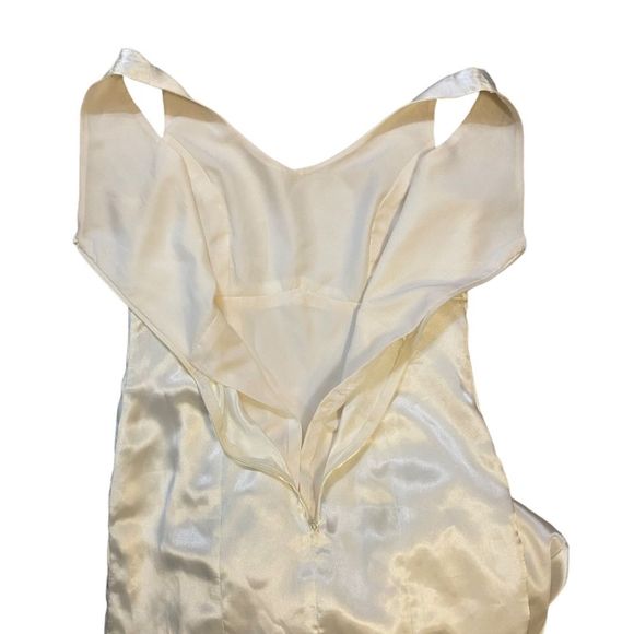 Vintage Handmade Ivory Satin Simple Wedding Dress Size Large - Picture 8 of 9